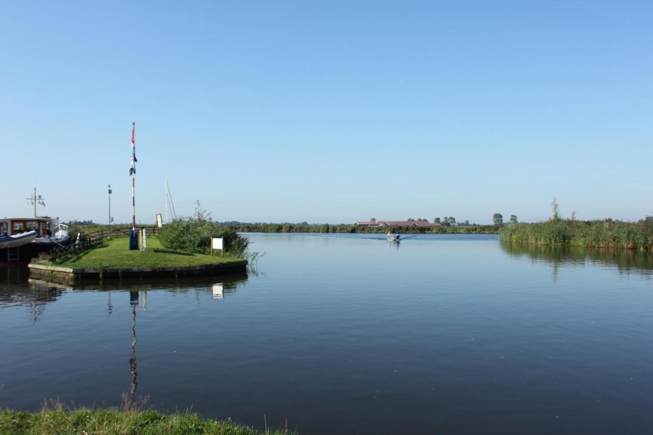 Gastenverblijf Villa Buitenplaats Wergea Contactloos Inchecken Naarderburen Exterior foto