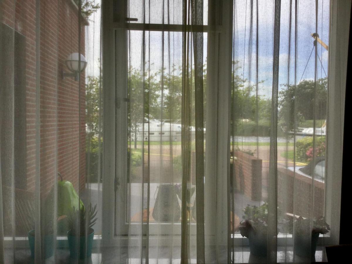Gastenverblijf Villa Buitenplaats Wergea Contactloos Inchecken Naarderburen Exterior foto